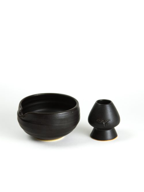 Katakuchi e Naoshi Namu Matcha + Naoko Preto